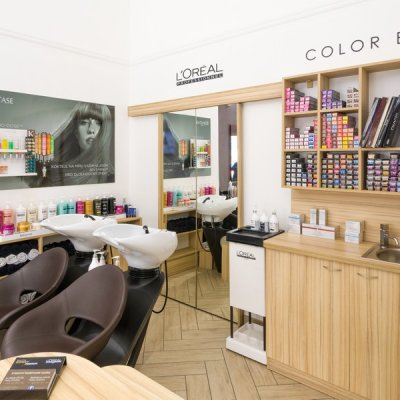 Friseur Beautysalon Negozio Praha Hairdressers Prague Em Hair