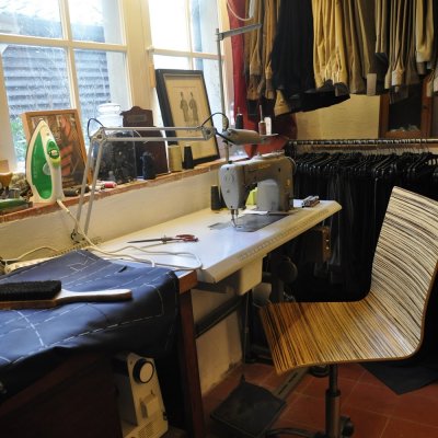 tobben onderpand beetje Kleding Winkel Utrecht Conemans Tailor since 1906 P J M - Local Tourmake
