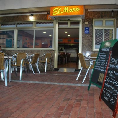 Colonial Primer ministro dividir Restaurante Bar Las Palmas de Gran Canaria Pizzería Restaurante El Muro -  Local Tourmake